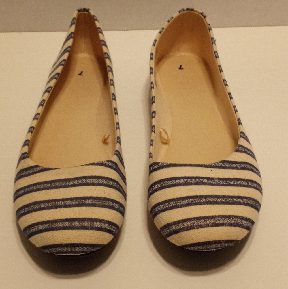 Blue and white striped flats